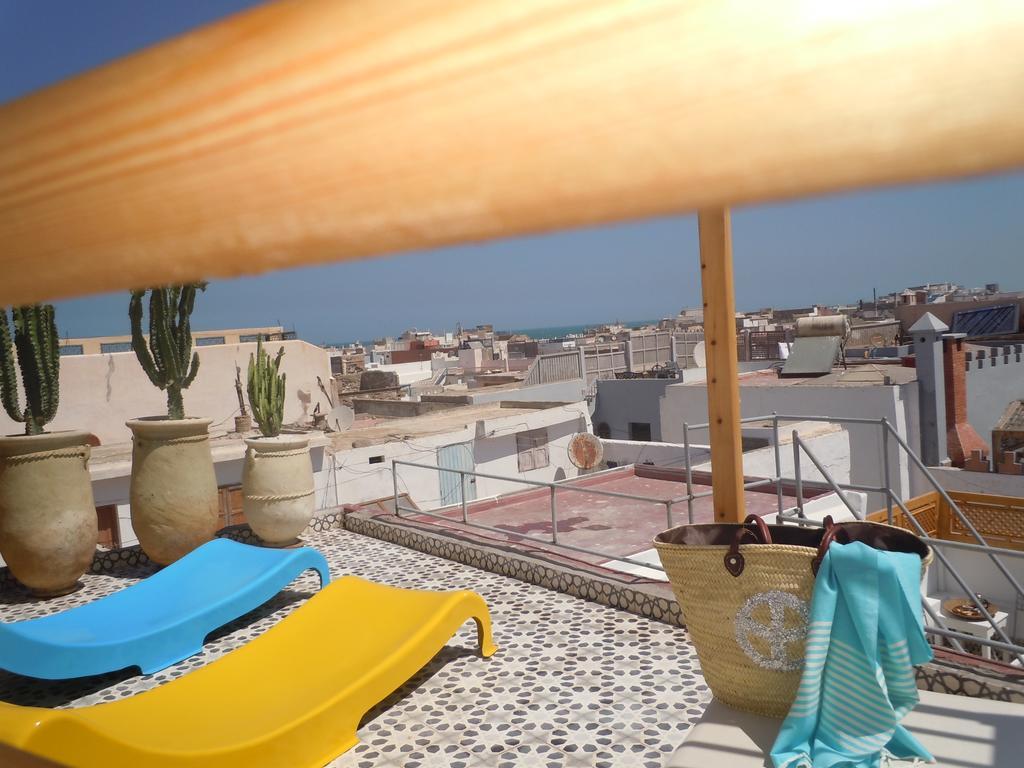 Riad Emotion